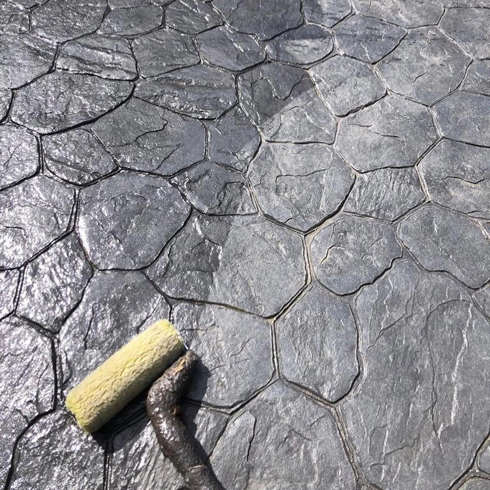 Swiss Seal Clear Patio Sealer: clear concrete and driveway sealer